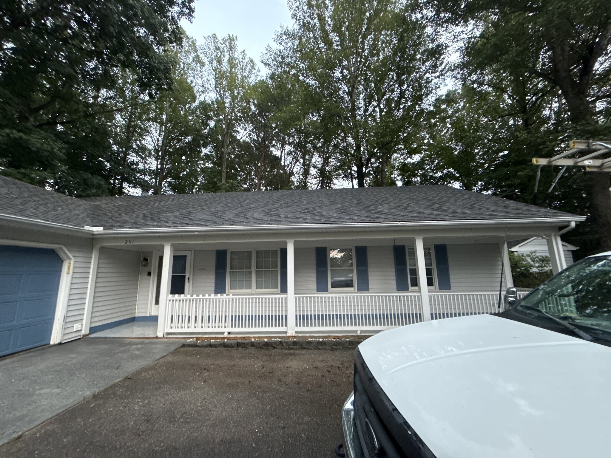 Clean, uniform charcoal-gray roof after softwash cleaning in the Eastlake area of Moneta, VA
